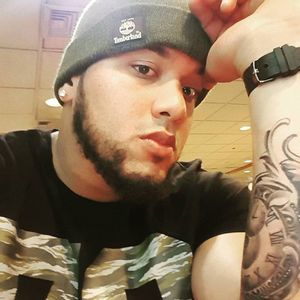 Meet your Posher, Luis